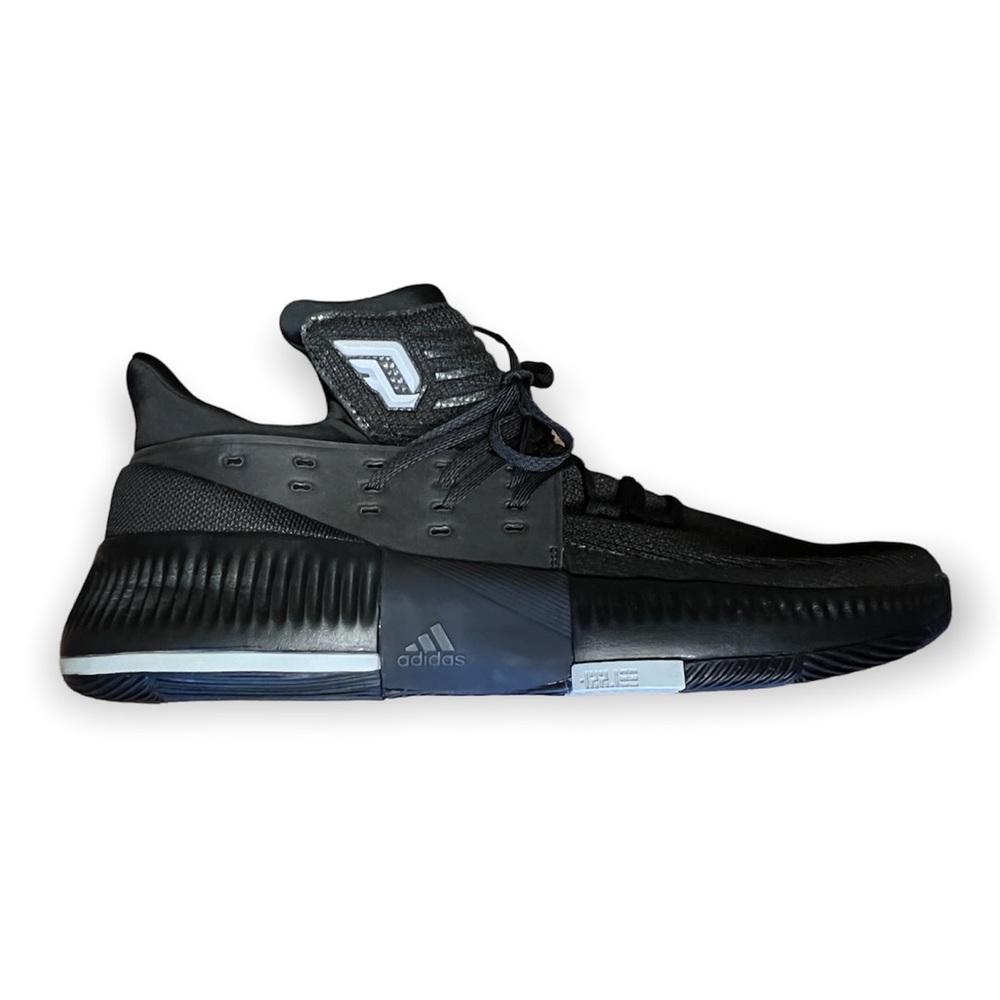 Adidas Men’s Basketball shoe, never worn